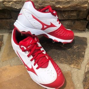 BRAND NEW!!! Mizuno 9 Spike Softball Cleats